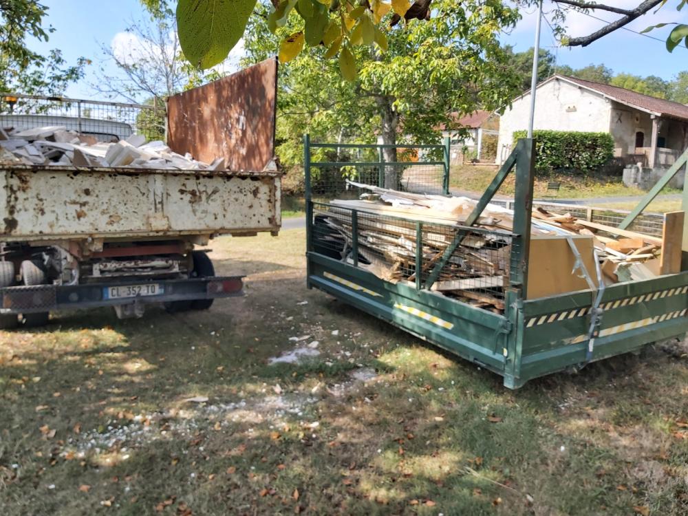 Benne et camion
